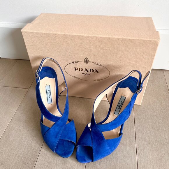 Prada Blue Velvet Heels w/ original box - Picture 9 of 13